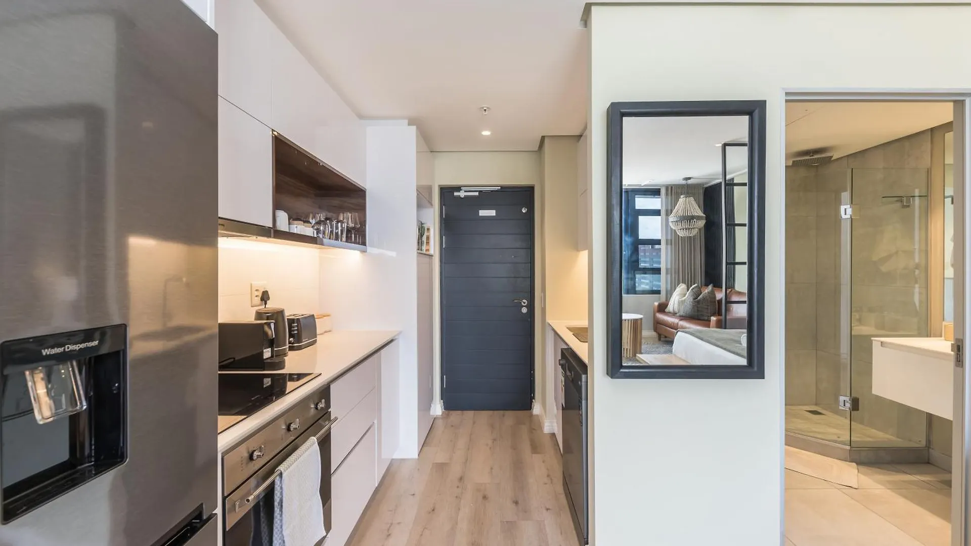 Stylish 20Th Floor Apartment With Rooftop Pool At 16Onbree Cape Town